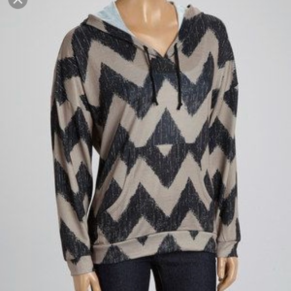 Absolutely Famous Tops - Absolutely famous XL hoodie